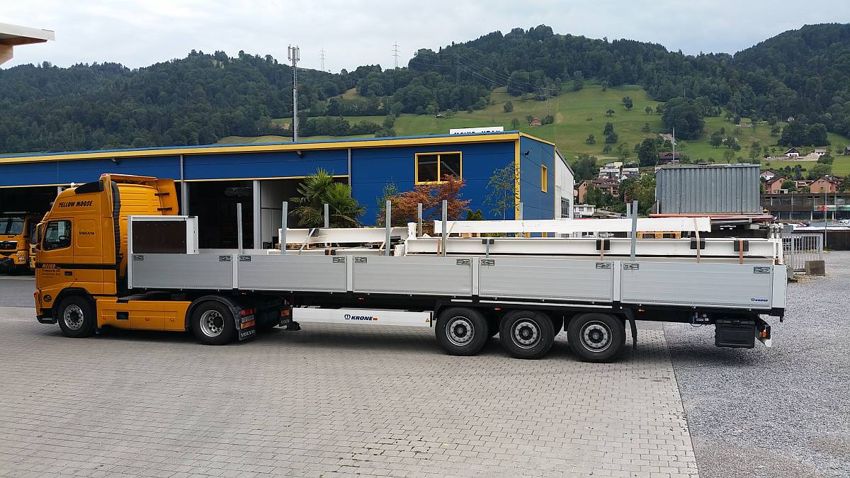 3-Achsbaustoffauflieger, Foto 2