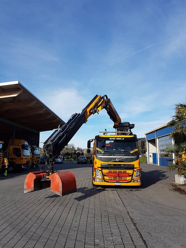 3-Achser 30mt. Kipper, Foto 3