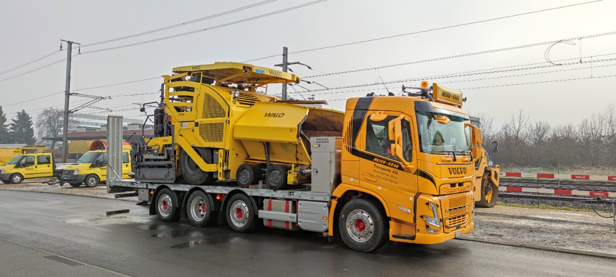 4-Achser Taxi mit Kran, Foto 6